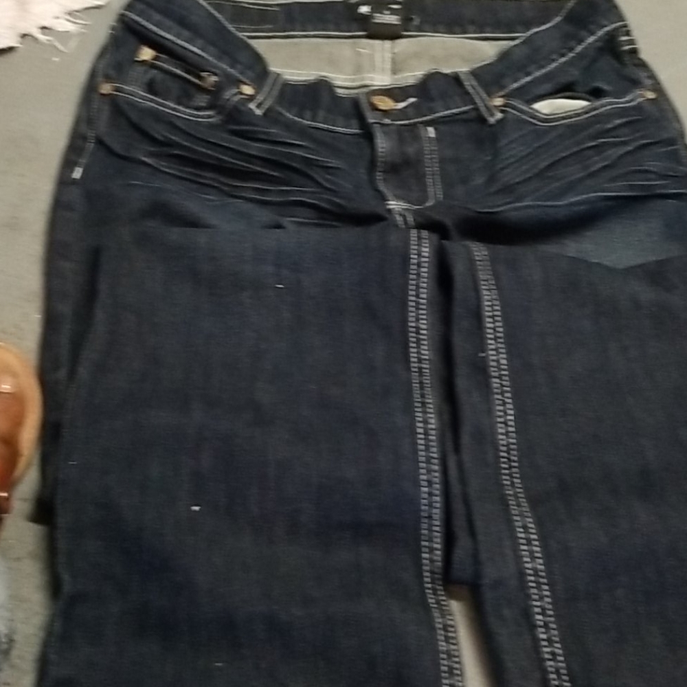 Jean - Picture 2 of 5
